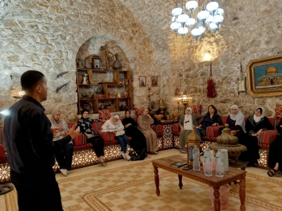 لقاء تبادل خبرات في جنين يعزز دور عضوات مجالس الظل لتمكين المشاركة السياسية للنساء