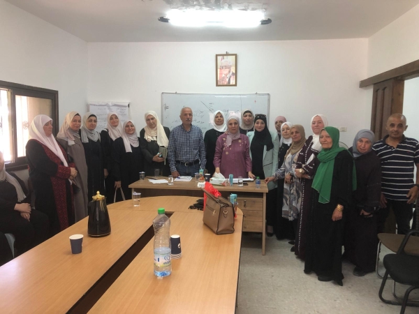 جمعية المرأة العاملة الفلسطينية تنظم لقاء مجتمعي في قرية تل بمحافظة نابلس حول آليات تعزيز المشاركة النسوية بهيئات الحكم المحلي