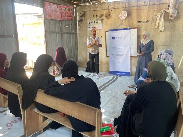 جمعية المرأة العاملة تنظم ورشة عمل في دير البلح بعنوان : 
